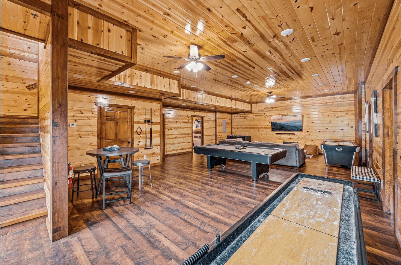 Smokey's Paradise - Image 9