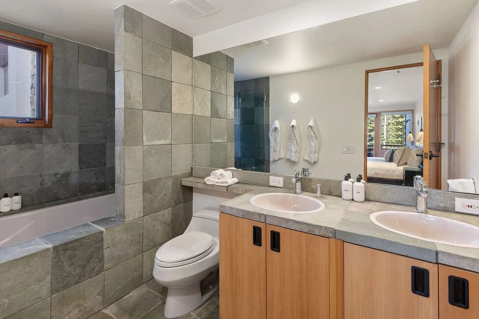 Sundancer Chalet - Image 28