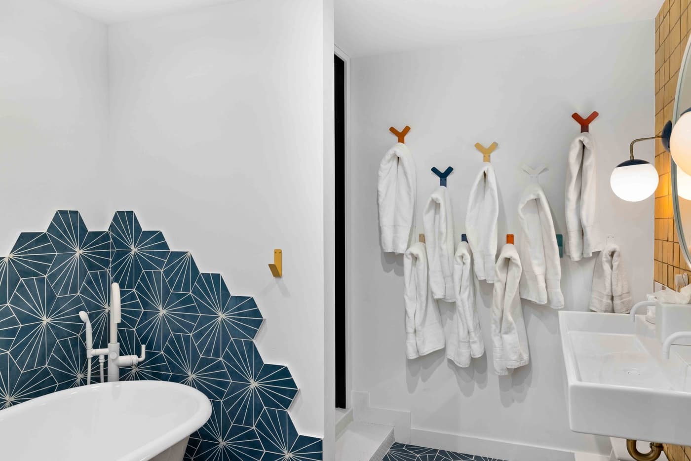 Sky High at the Plaza - Image 50