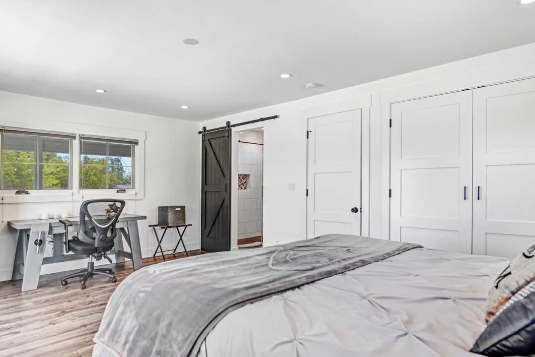 Carneros Farmhouse - Image 16