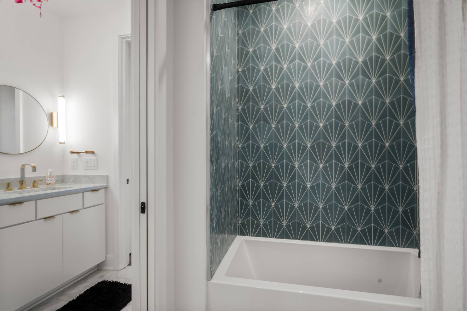 Starburst Estate - Image 43