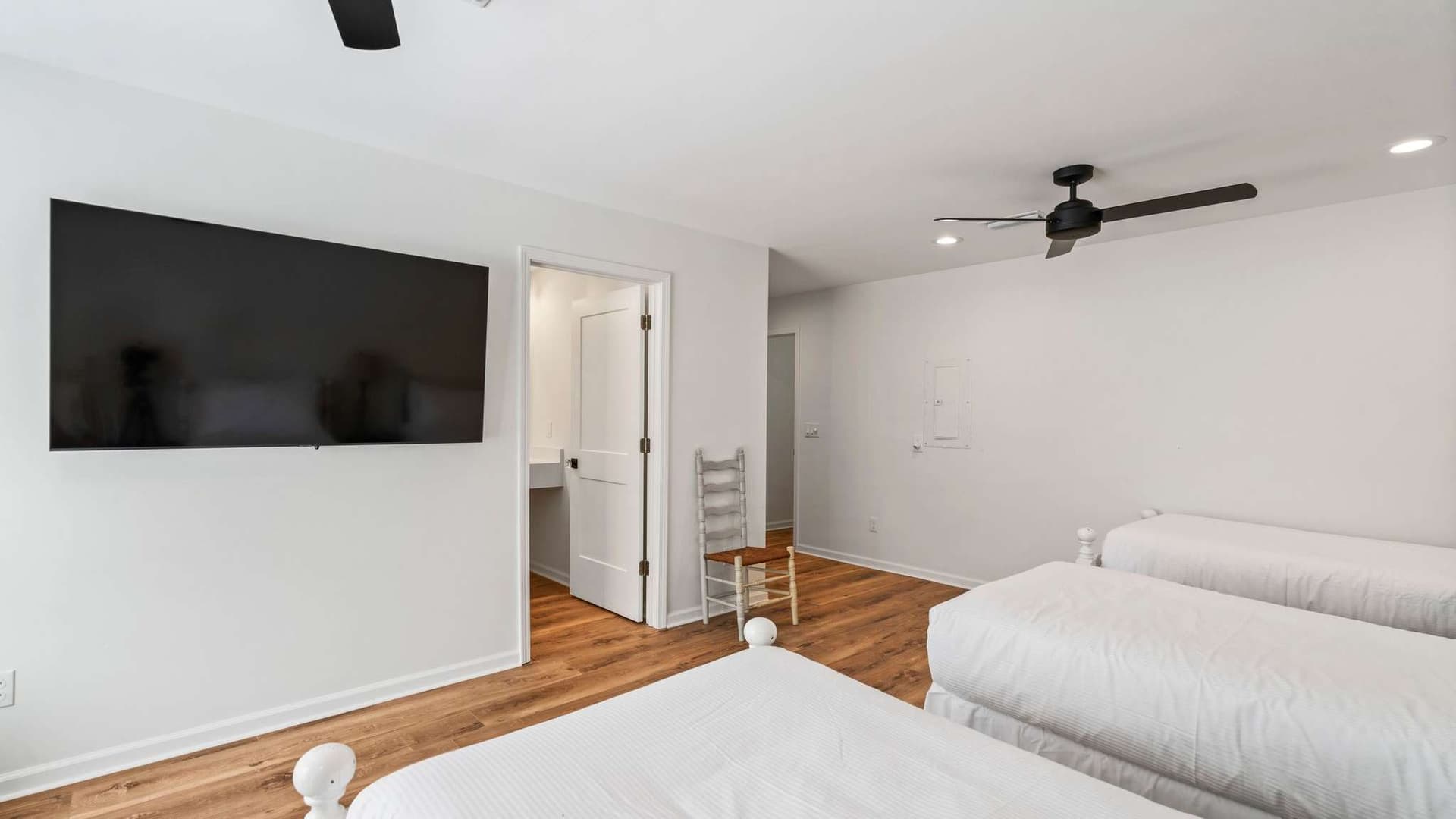 Family Tradition - Image 18