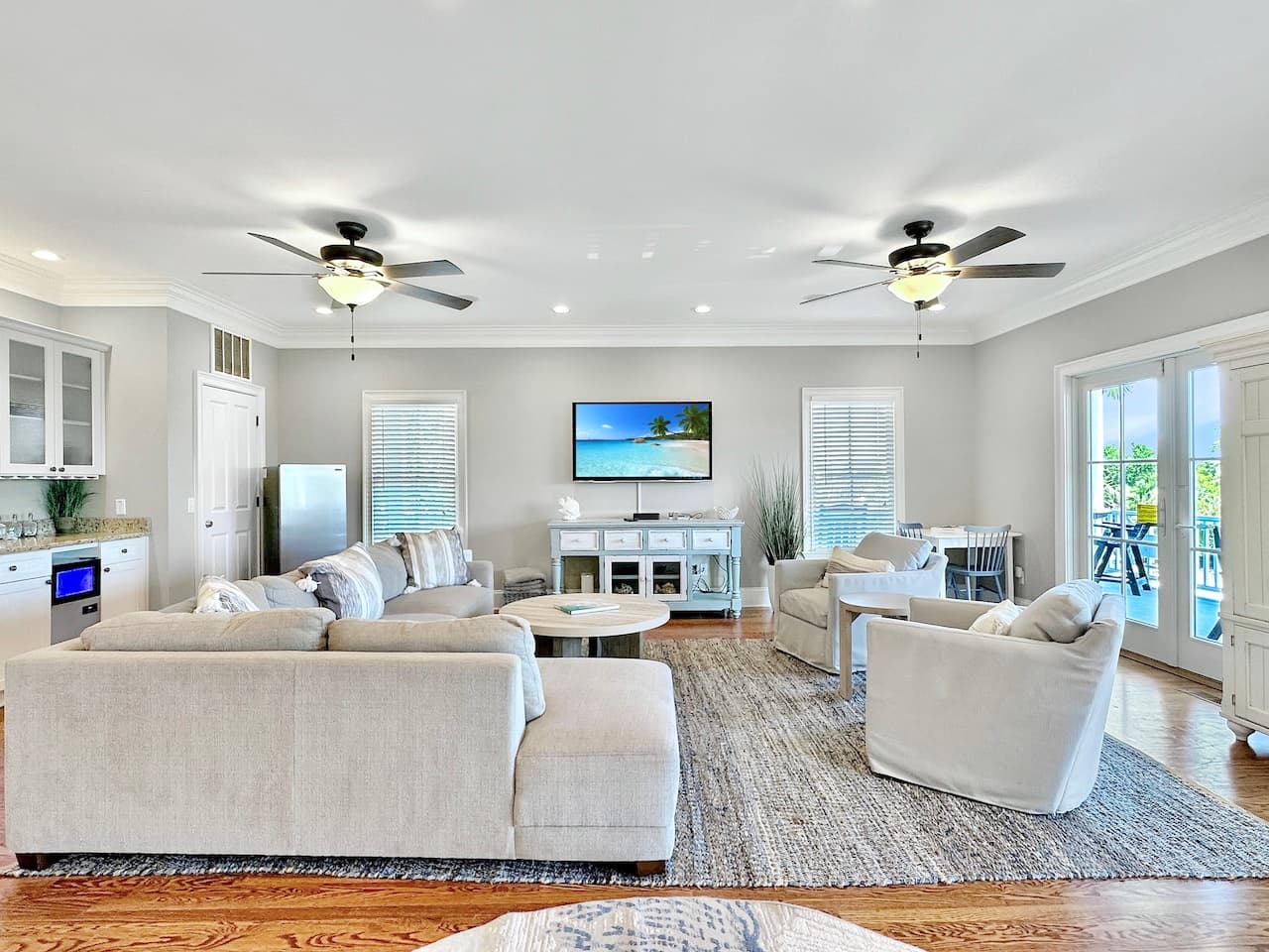 Beach Retreat - Image 12