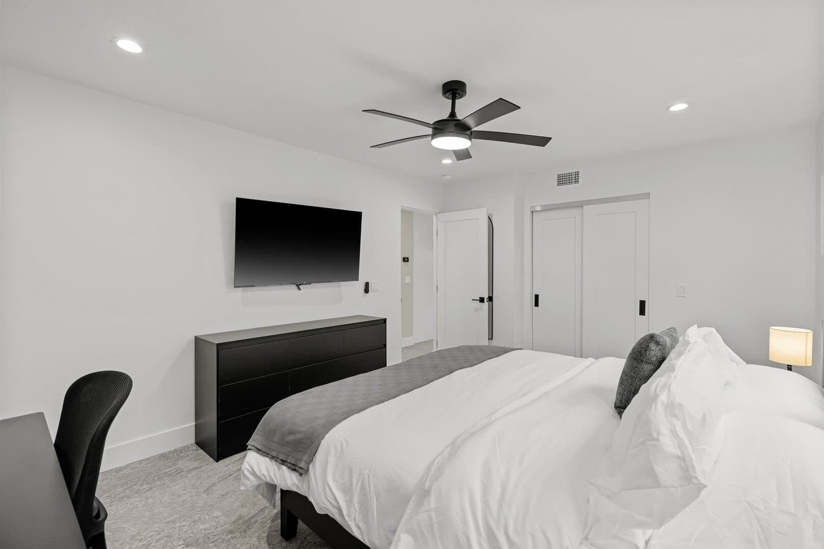 Modern Beach Vibes (Lower) - Image 13