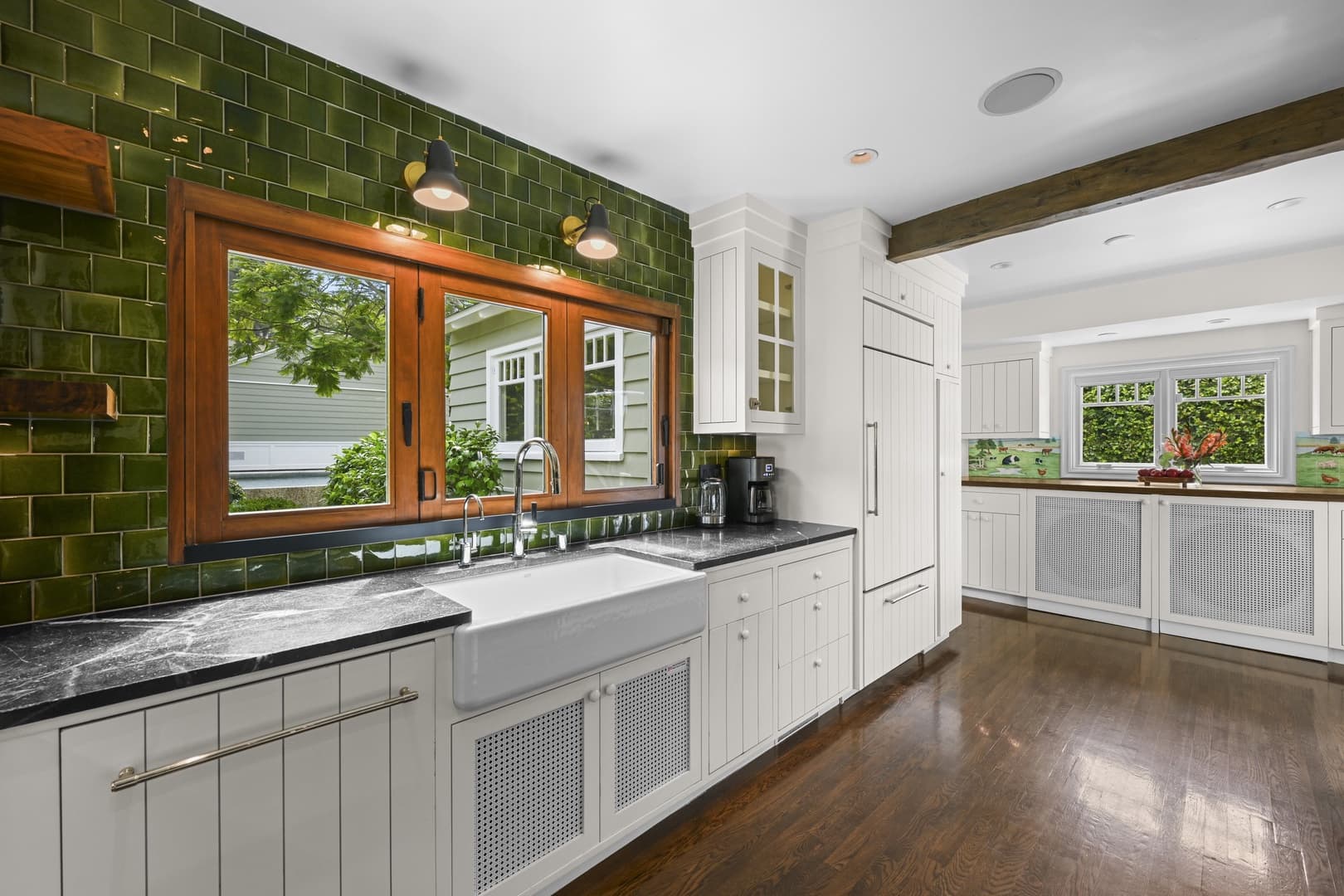 Summerland - Image 10