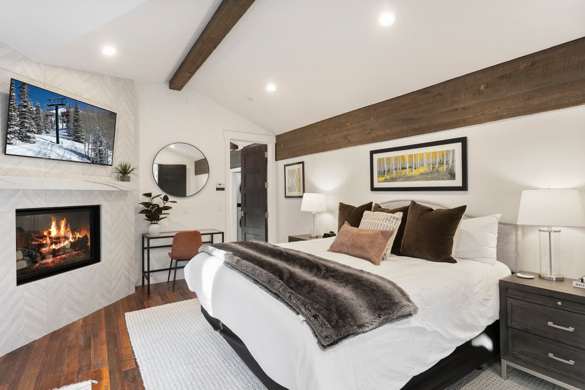 Empire Villa - Image 16