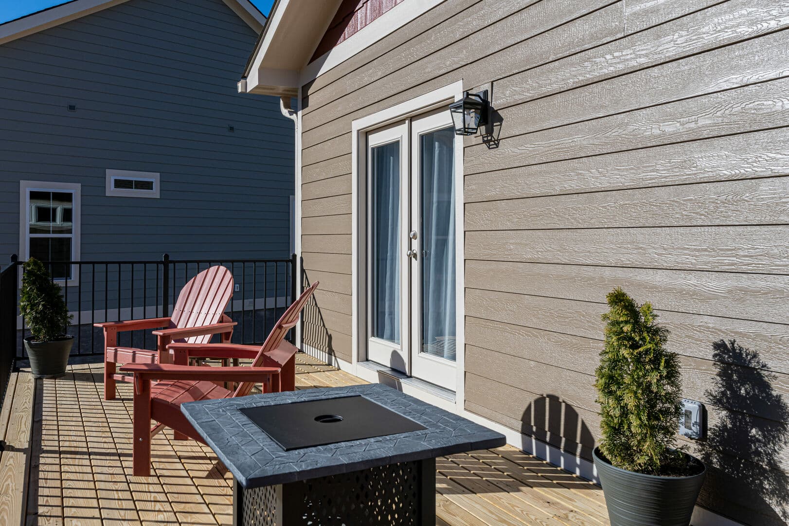 Slide Rock Home - Image 14