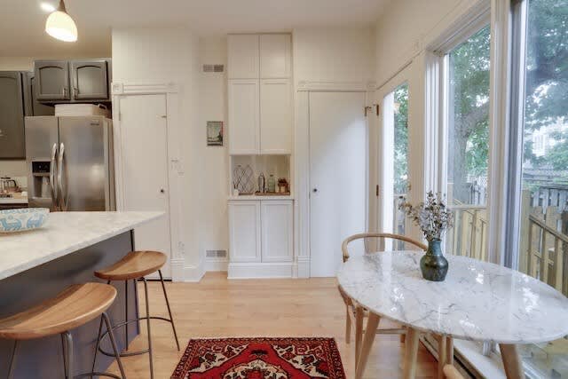 Capitol Comfort - Image 17