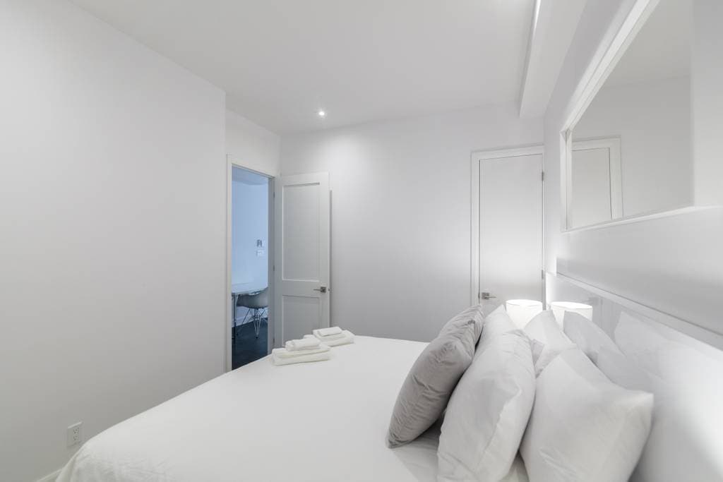 Miller House - Image 34