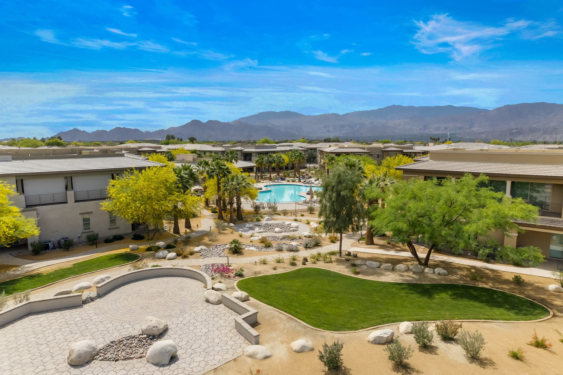 Stay Savvy in Palm Desert - Image 38