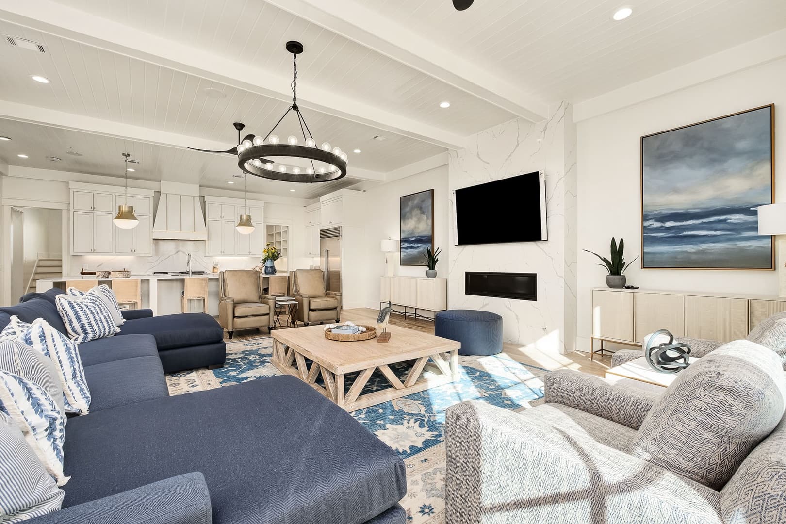 Emerald Le Luxe - Image 9