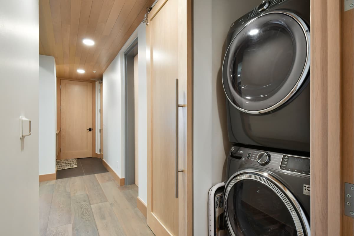 Kings Crown #201B - Image 24