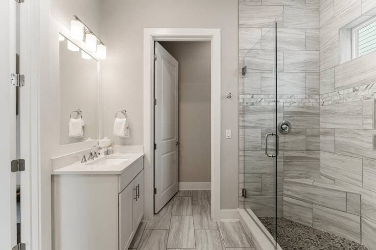 Waterfront House - Image 19