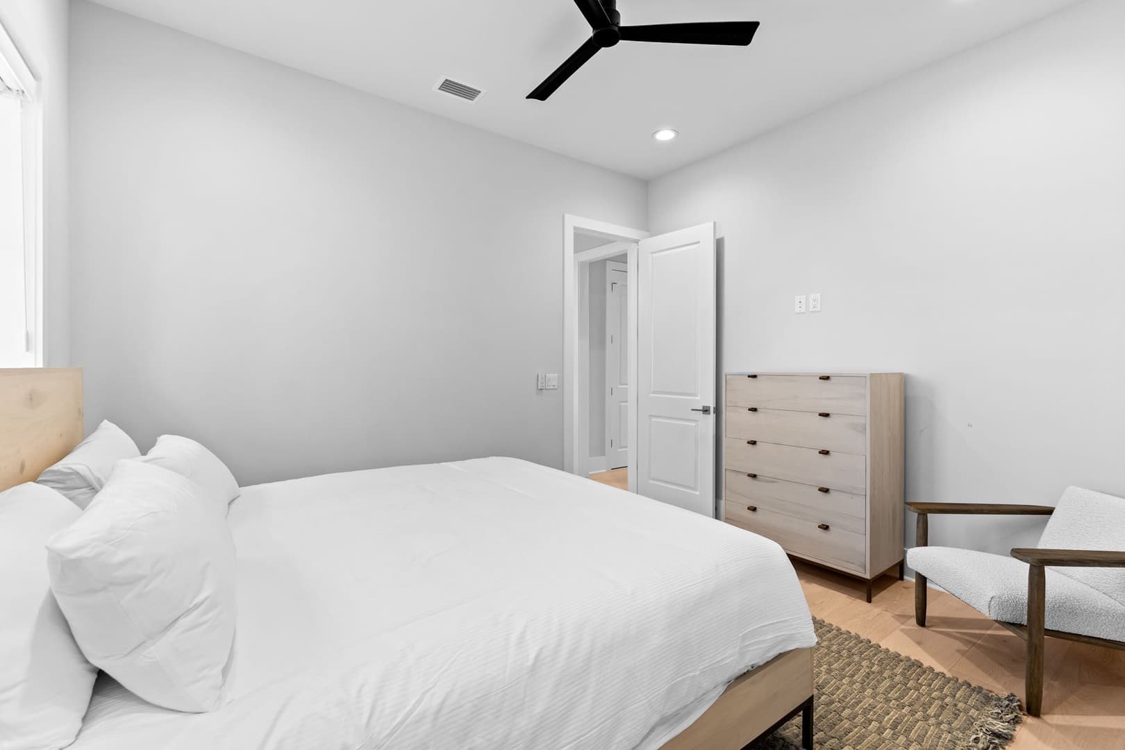 Peacock Place - Image 36