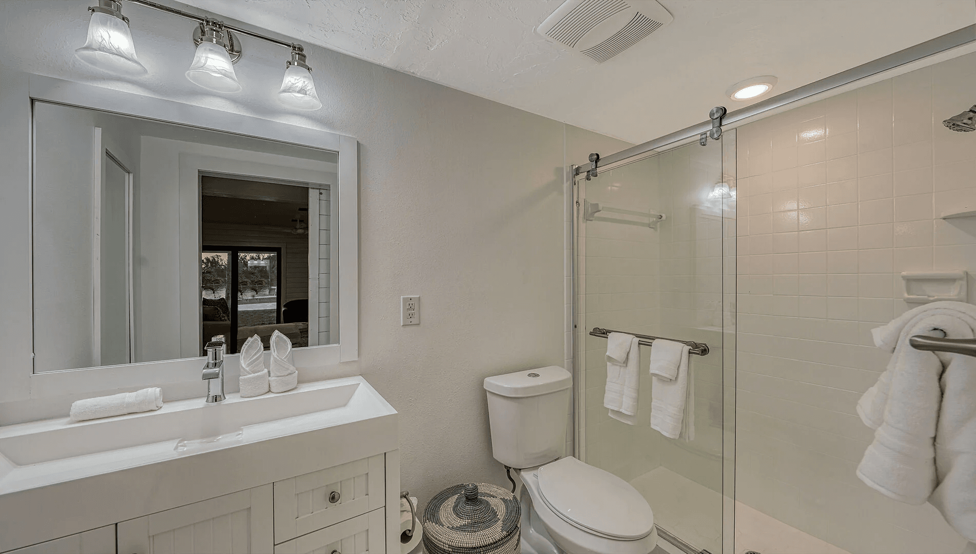 Pearl on the Bay - Image 44