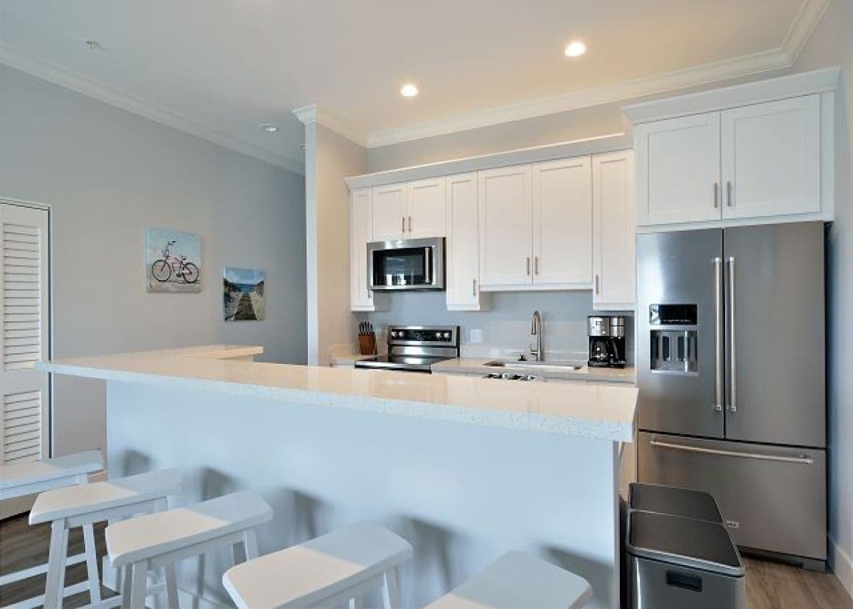 Upper Bayview South - Image 3