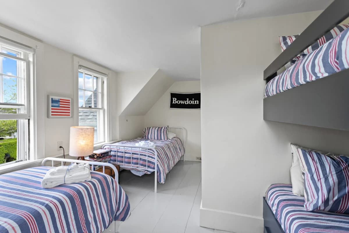 Chatham Farmhouse - Image 26