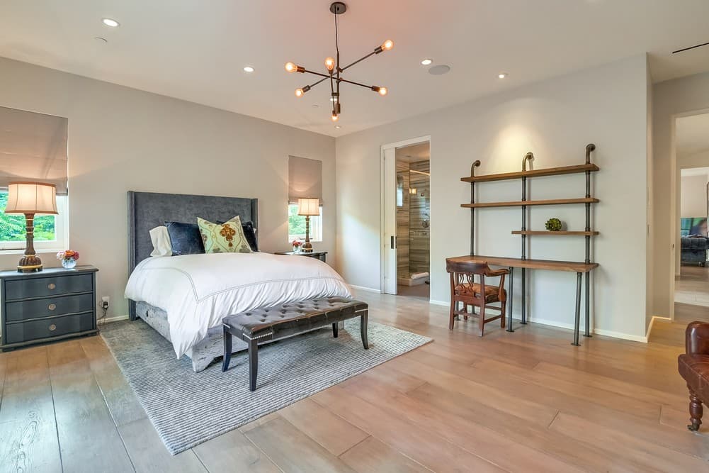 Chateau Serra Malibu - Image 34