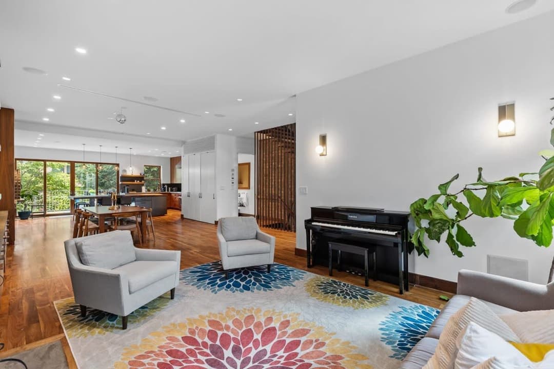 Gates Grove - Image 3