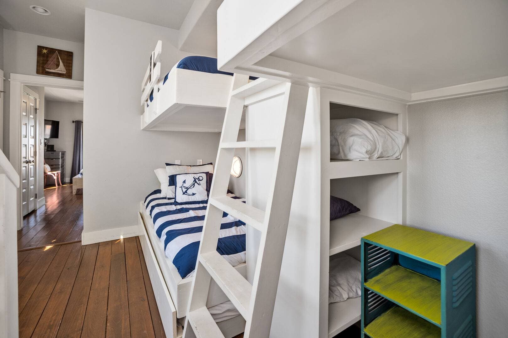 Oyster Sands Escape - Image 21