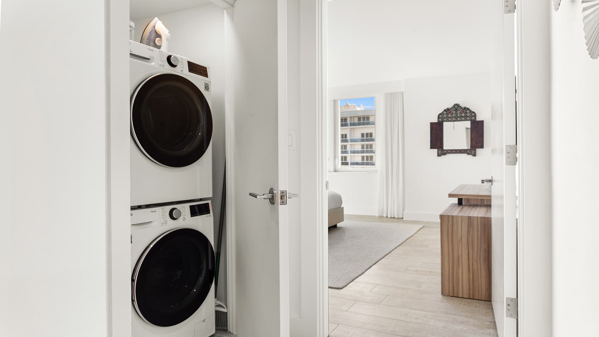 1 Hotel & Homes Residence #1412 - Image 17