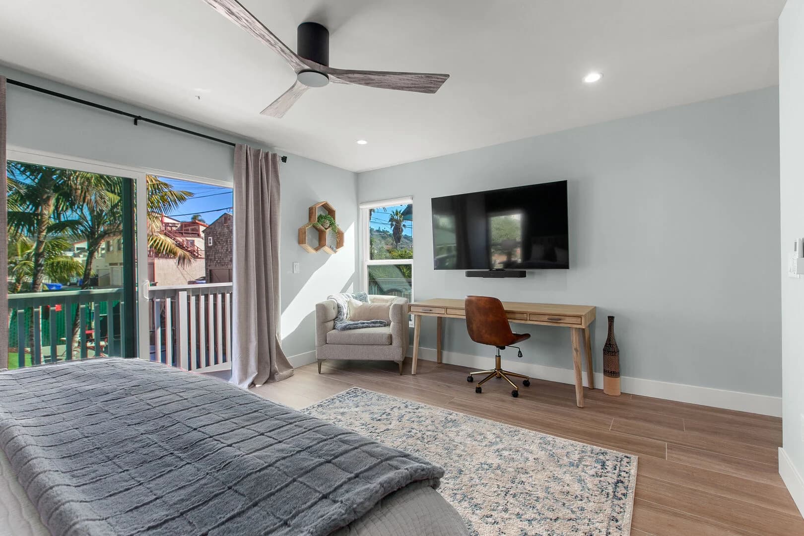 Neptune Home at Windansea B - Image 12