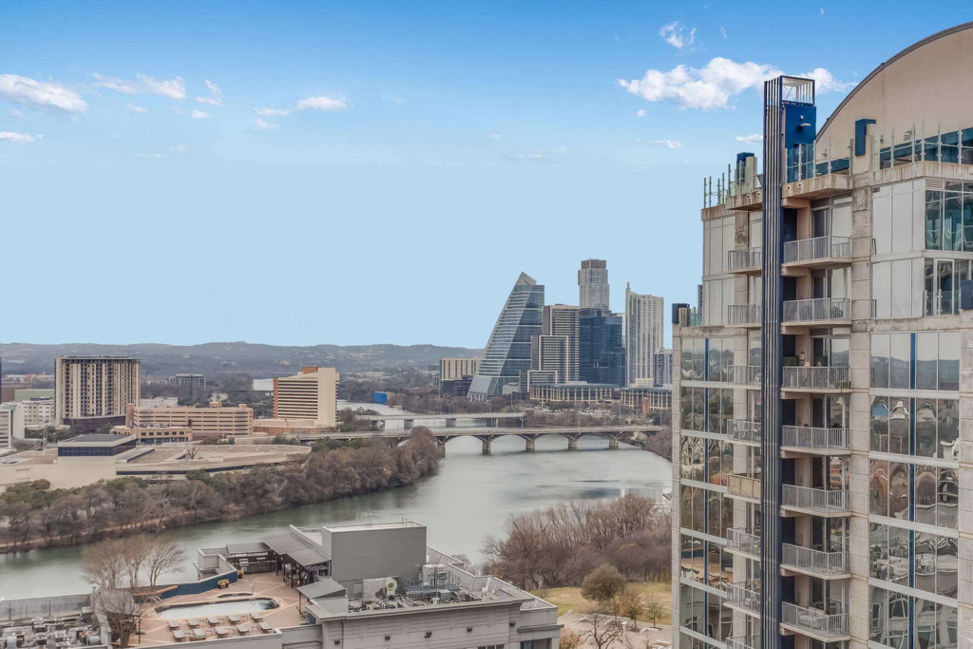 Cedar Door - Image 9