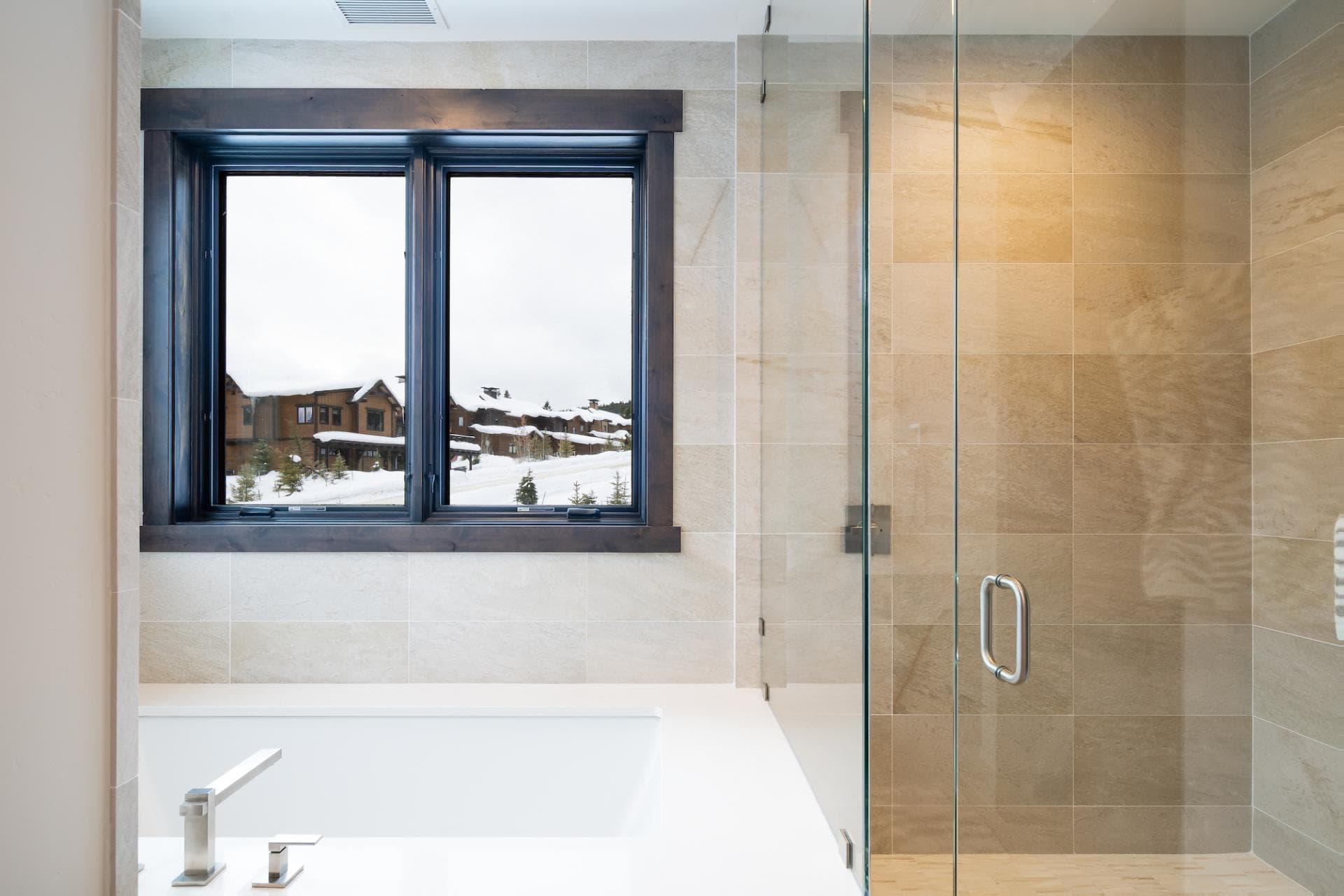 Highlands Cabin #18 - Image 22