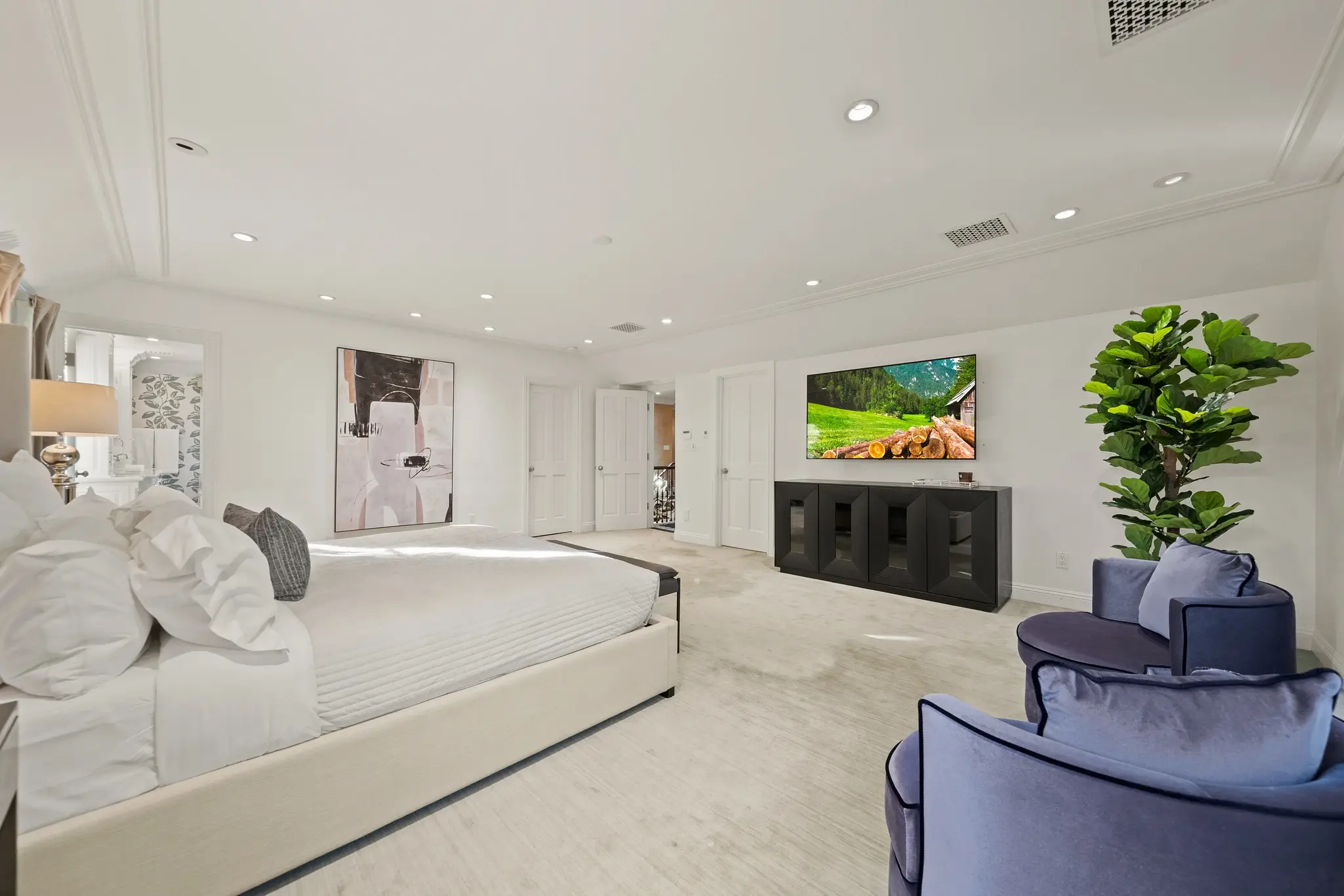 Hearst Estate - Image 16