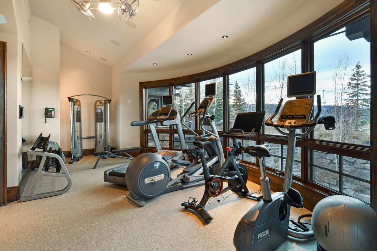 Ski Dream Home - Image 38