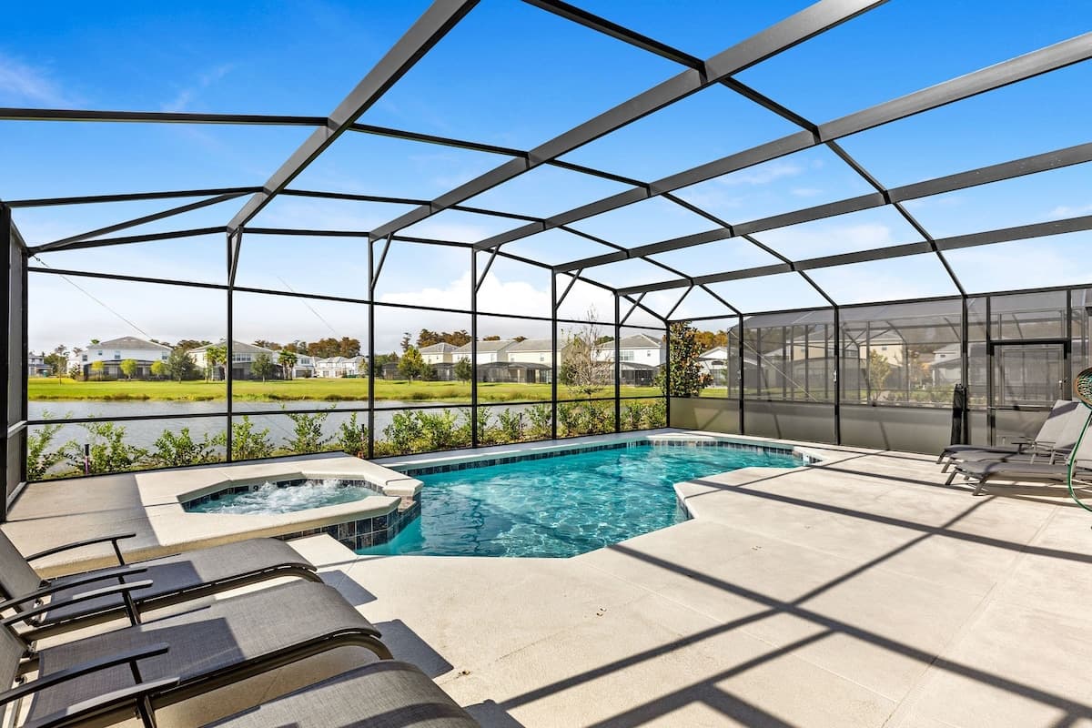 Lake Breeze - Image 27