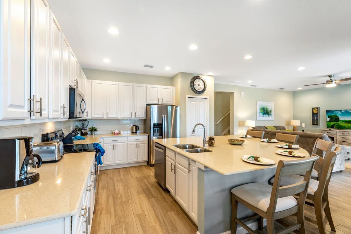 Lake Breeze - Image 8