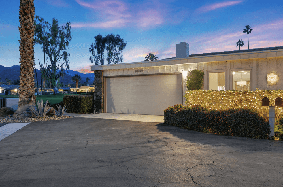 Wells in La Rocca - Image 89