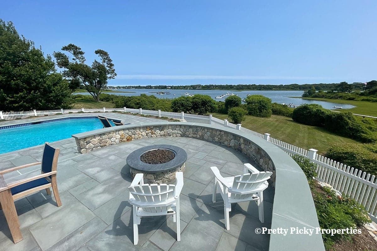 Serenity by the Sea - Image 4