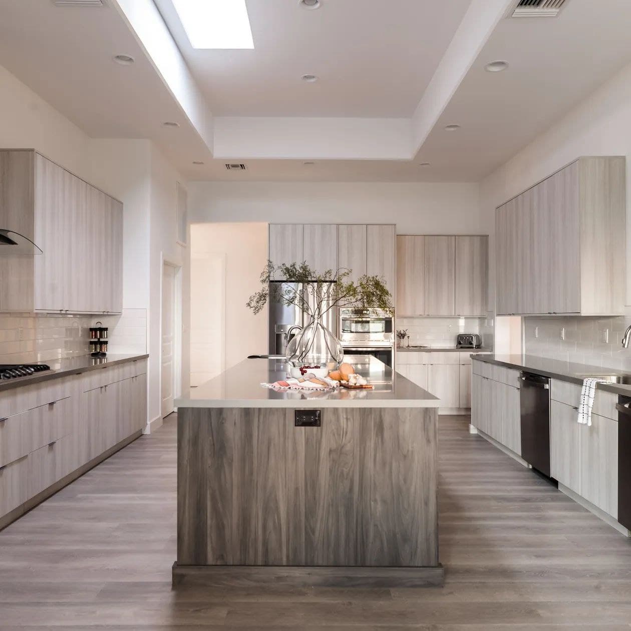 Julep Manor - Image 6