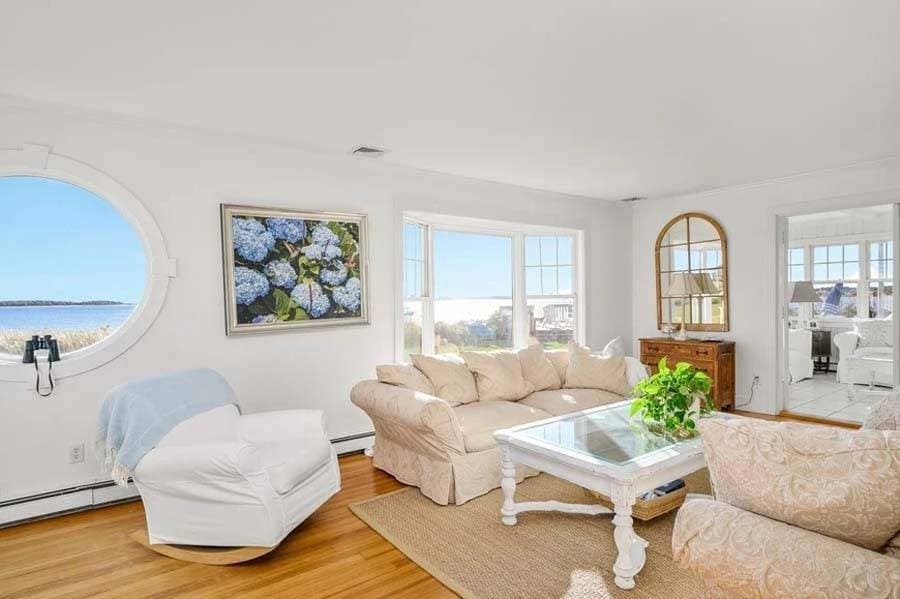 Sandy Oceanfront Home - Image 4