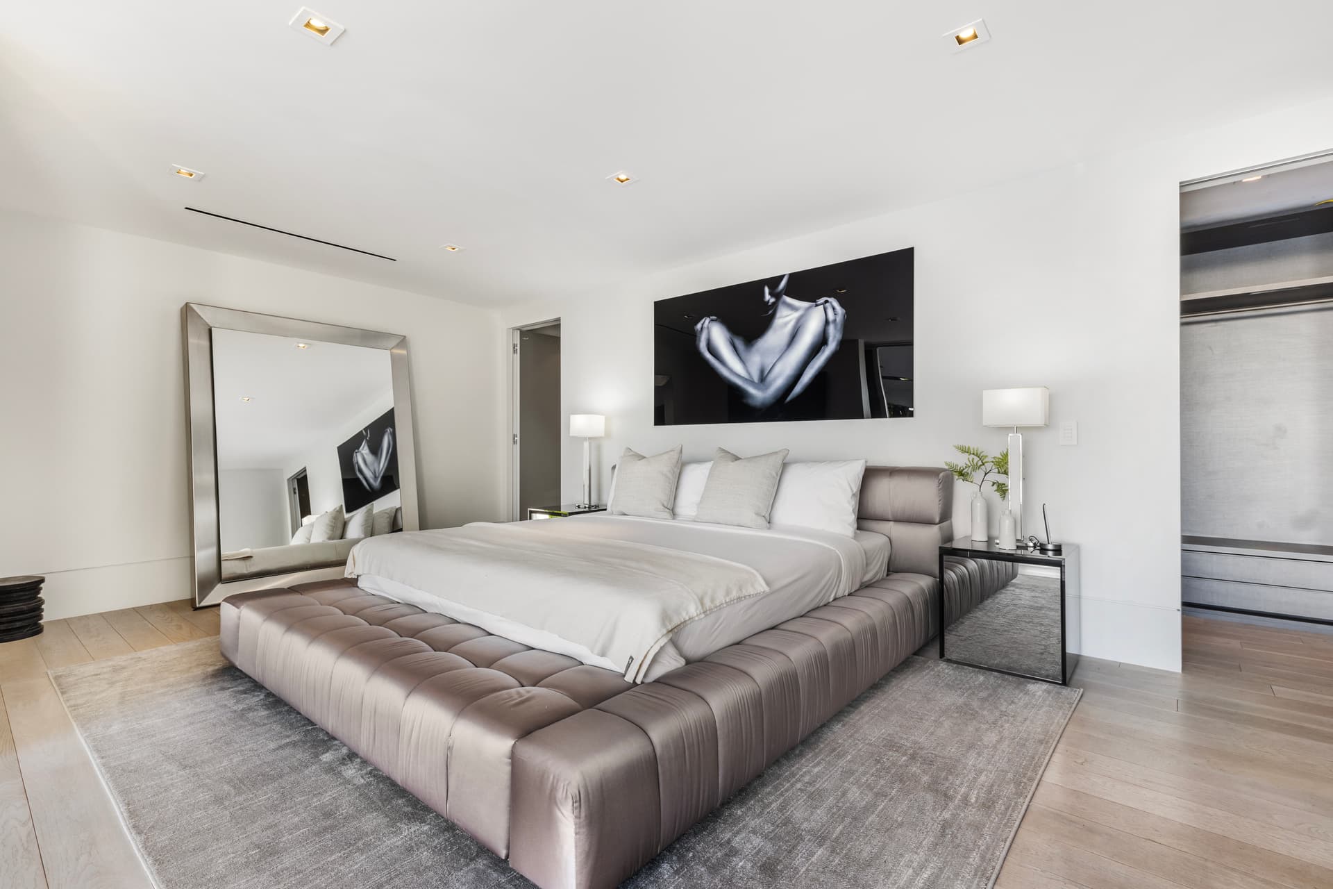 St Ives Modern - Image 18