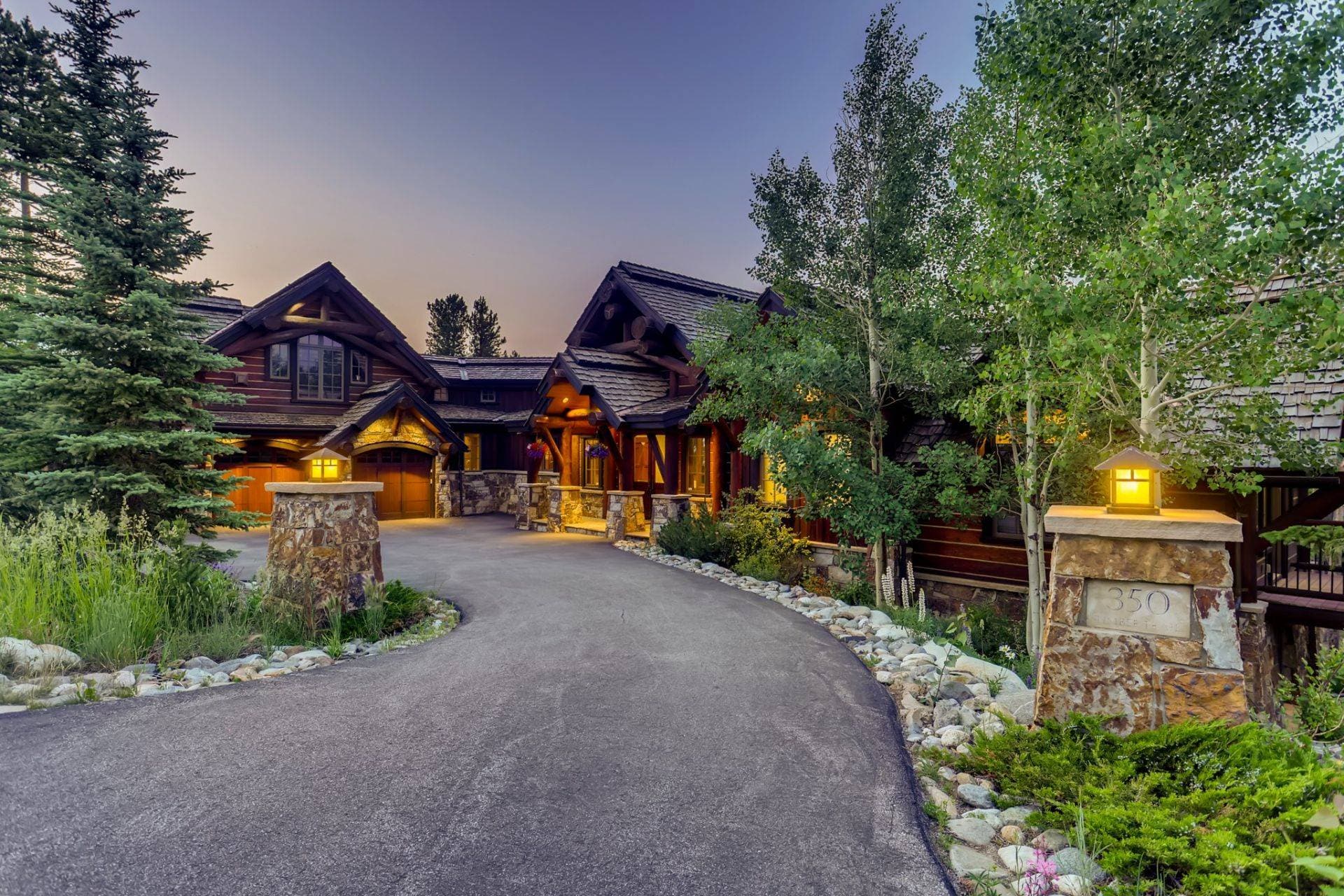 Ski Hi Lodge - Image 2