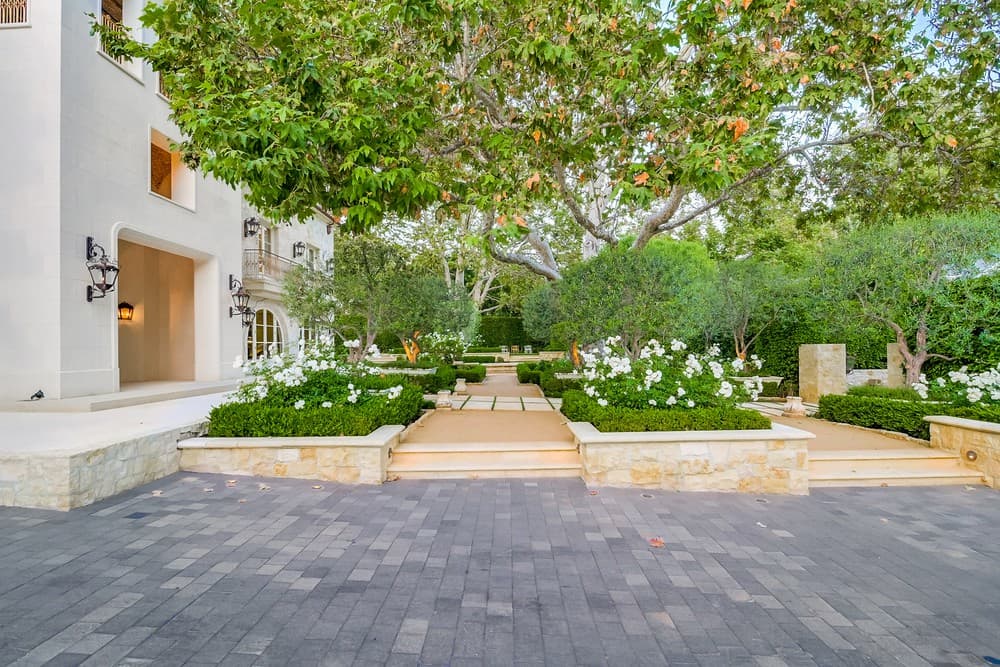 Chateau Serra Malibu - Image 3