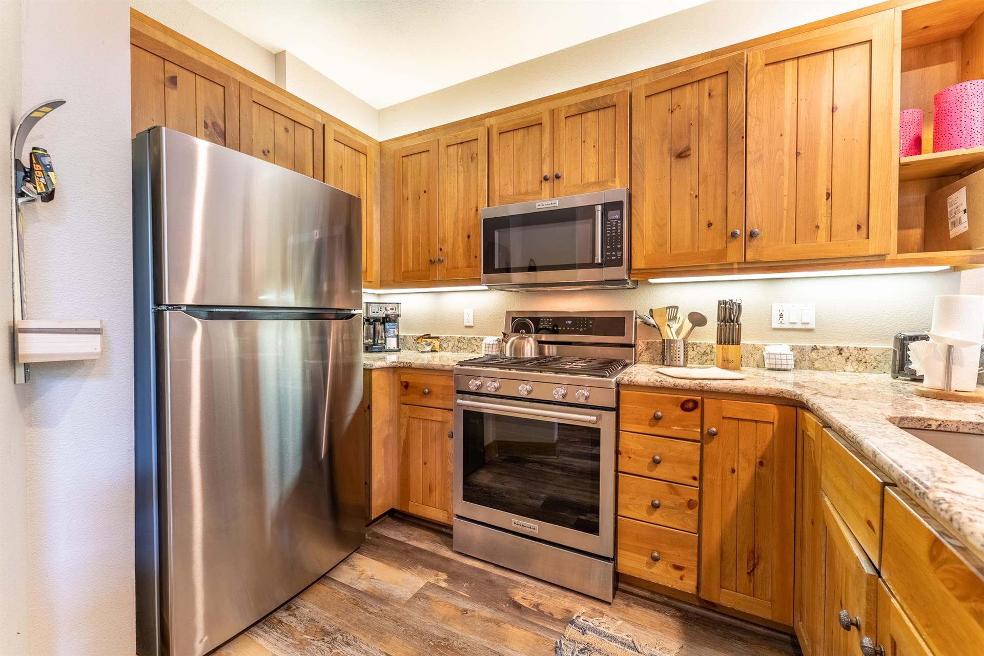 Alpine Vista Haven - Image 9