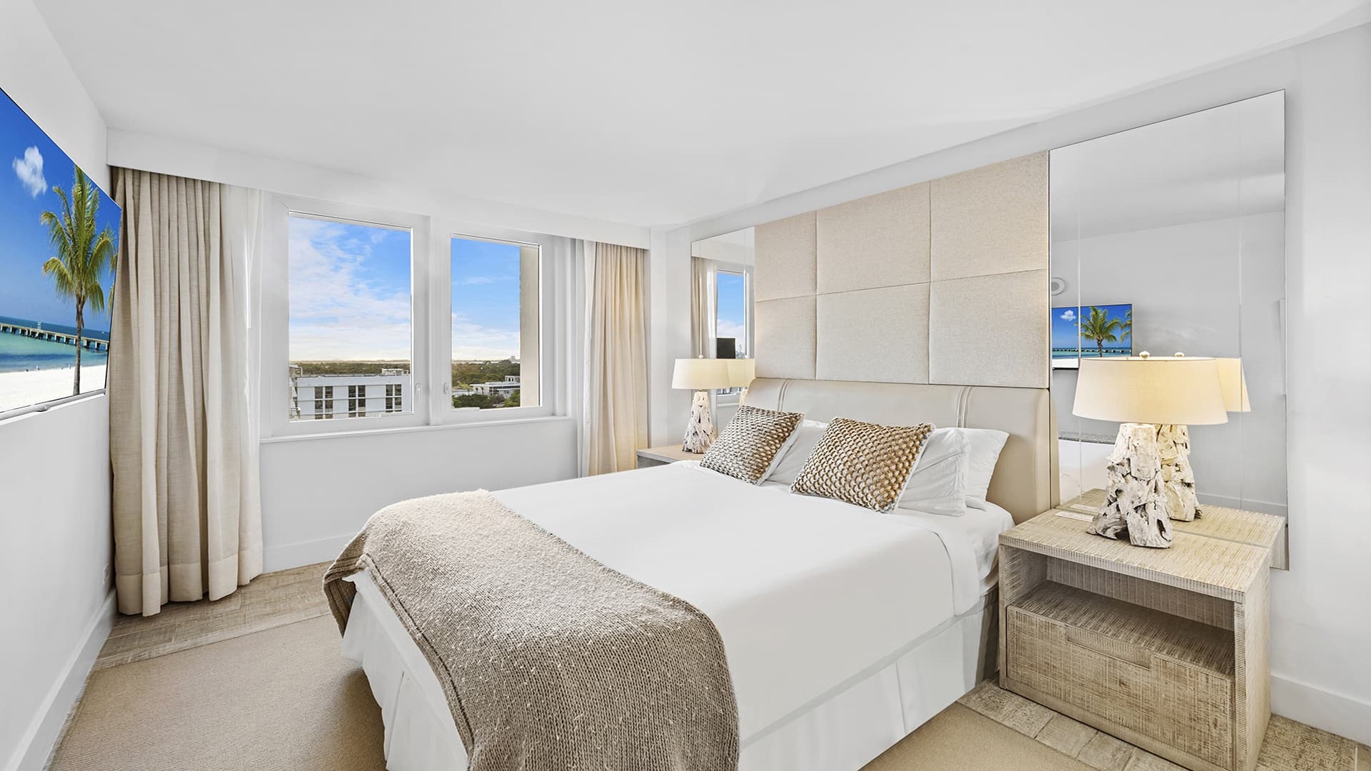 1 Hotel & Homes Condo #945 - Image 7