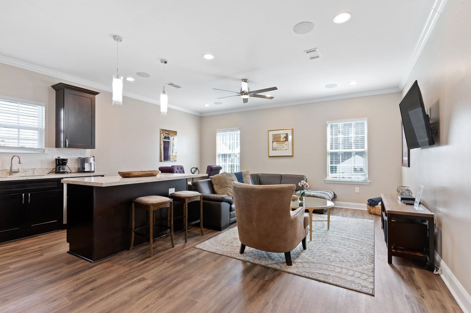 Gorgeous Mid-City House - Image 4