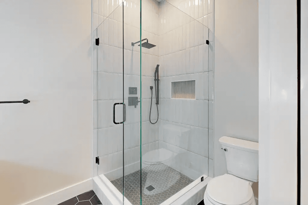 River Rock Cottage - Image 13