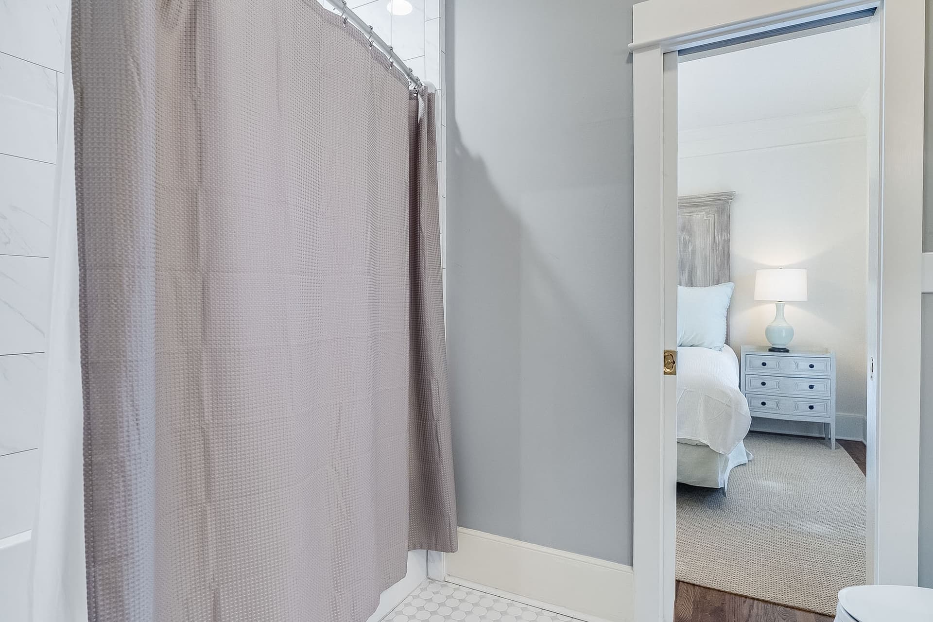 Southern Breeze - Image 59