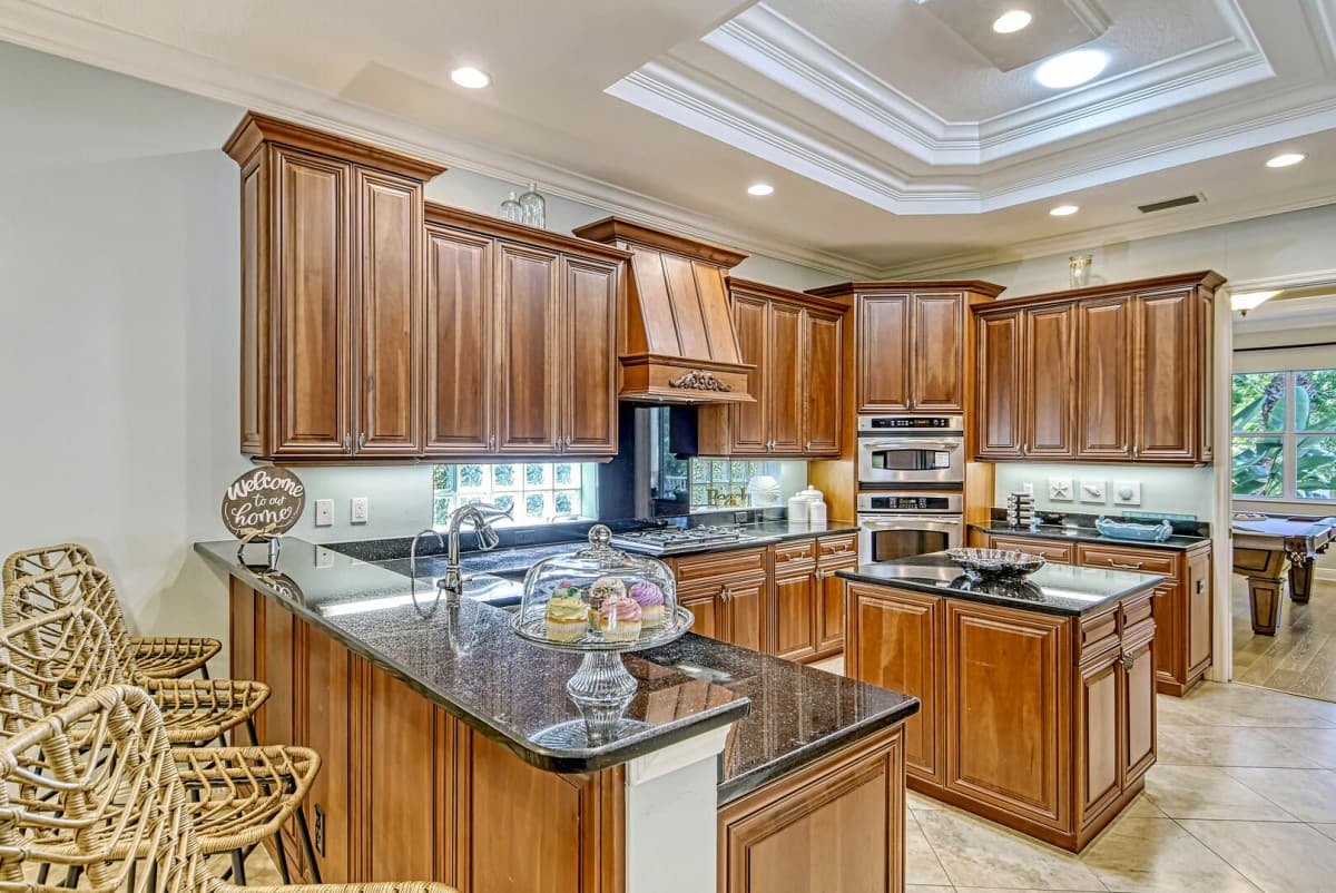 Sunburst Courtyard - Image 14