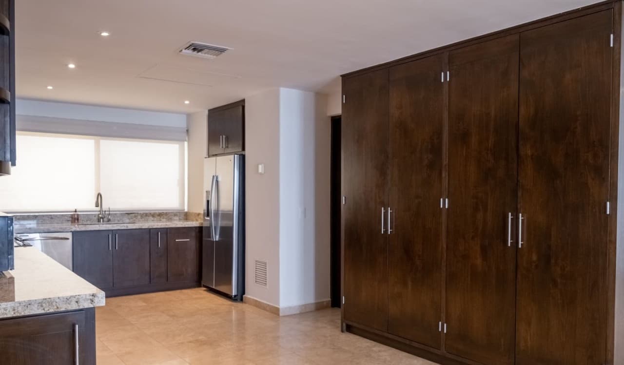 Ziva Condo - Image 69