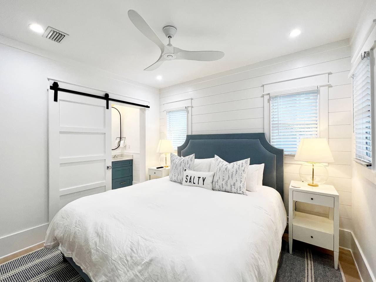 Toes in the Water Home - Image 6