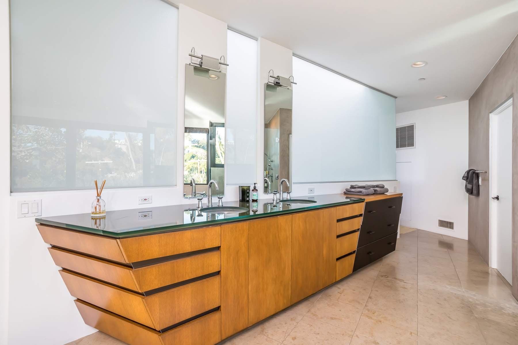 Bird Street Home - Image 23