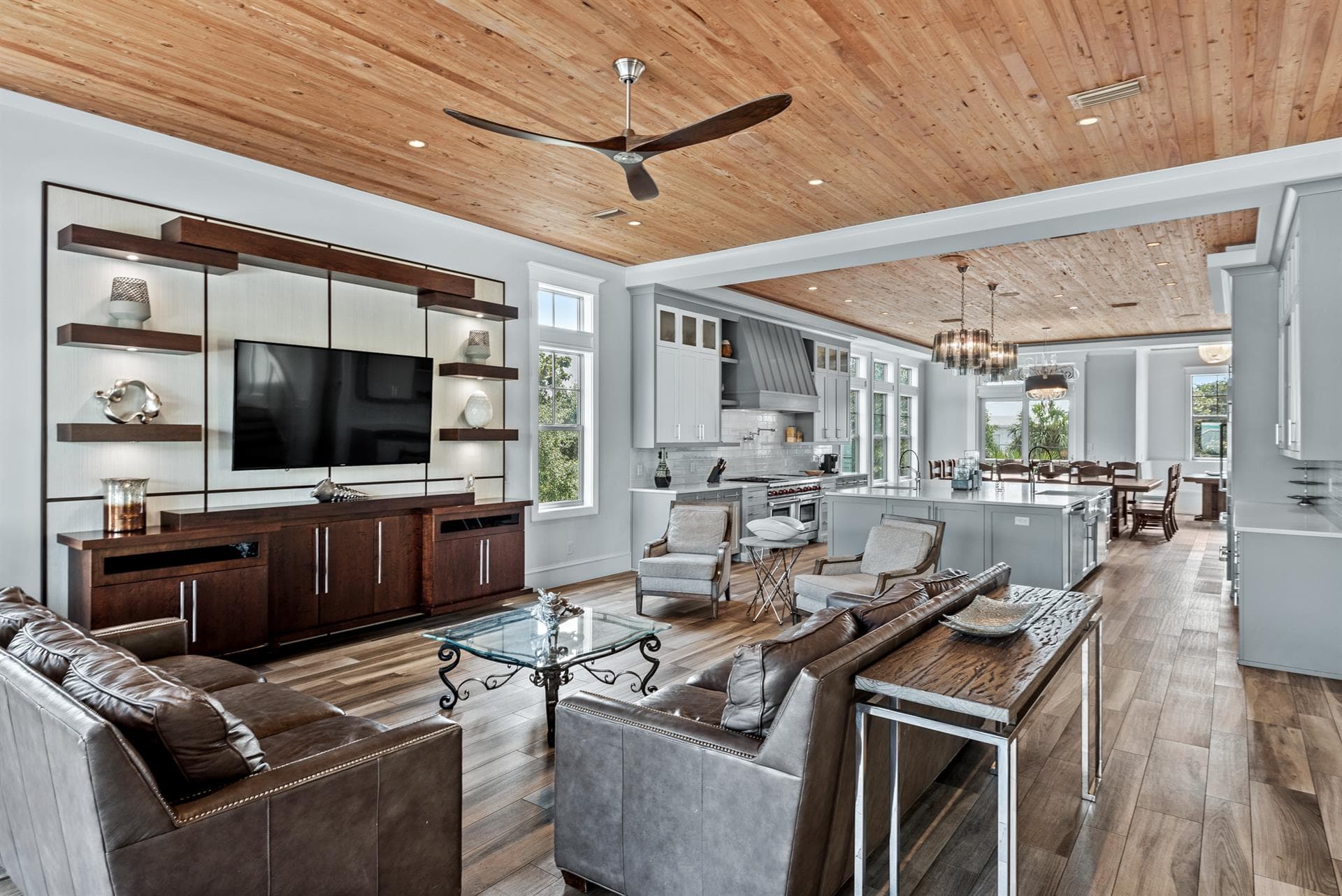 Life Aquatic Villa - Image 35