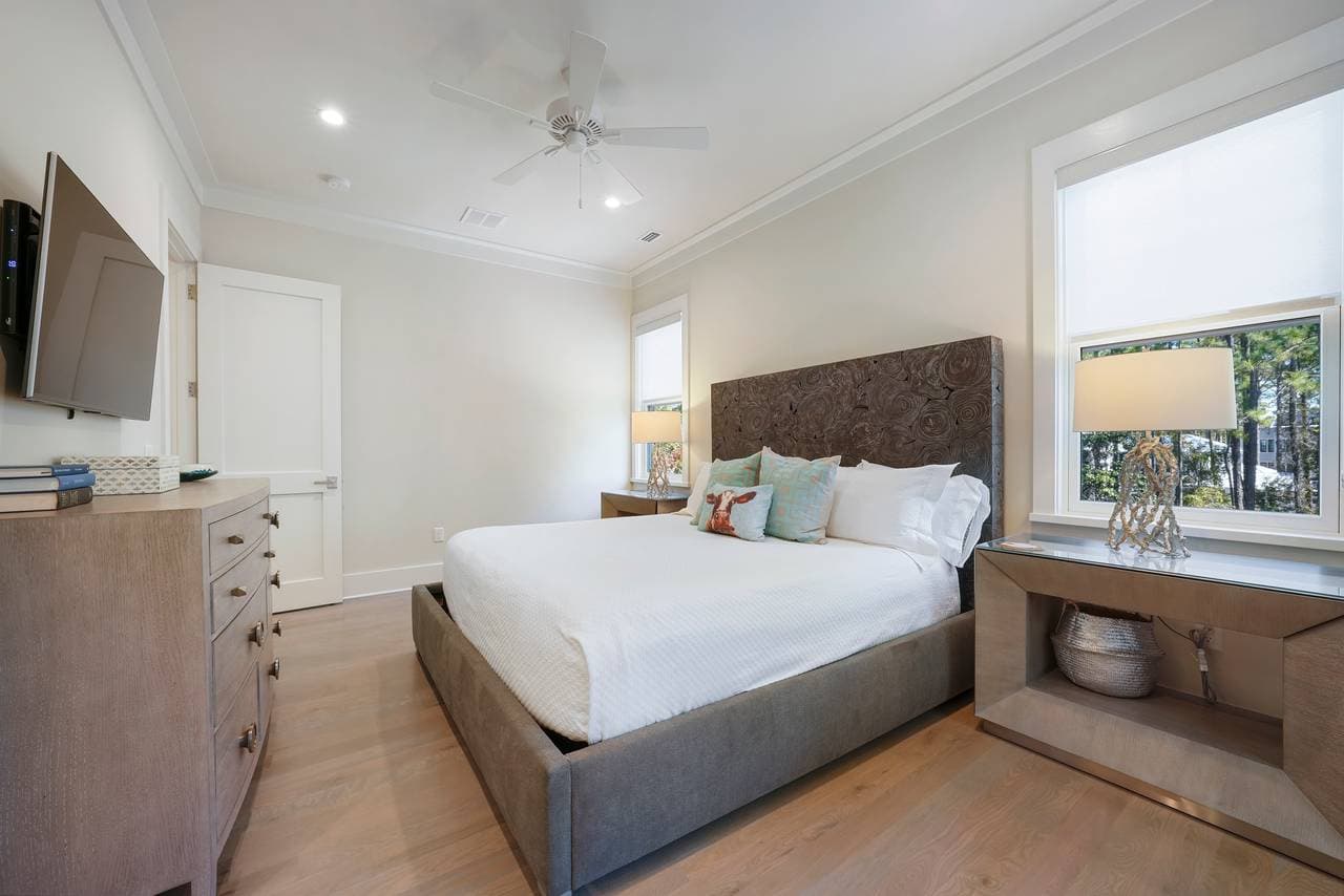 On the Lawn Villa - Image 18